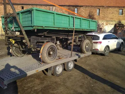 Auto-laweta, pomoc drogowa, holowanie, wynajem przyczepy lawety Jelenia Gora Polska Europa